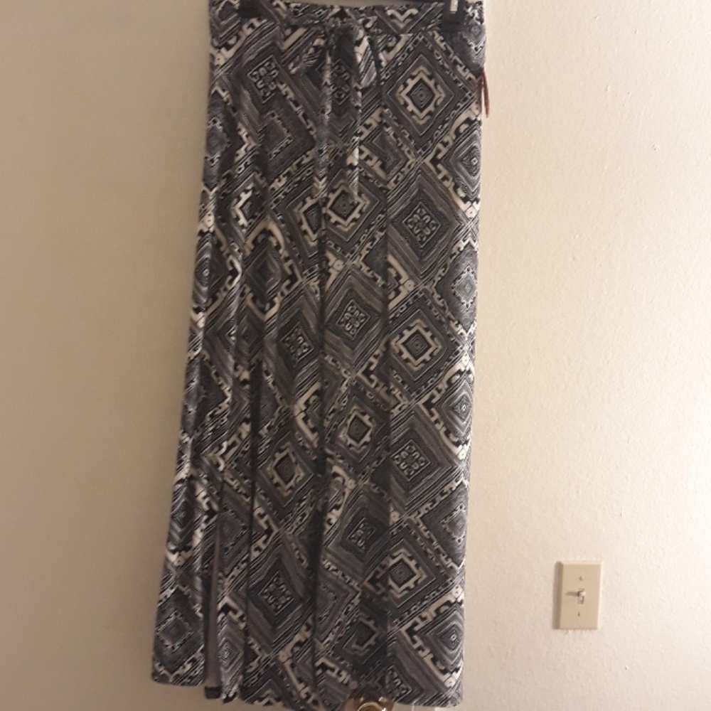 NEW!! Ladies Pants by Hot Kiss